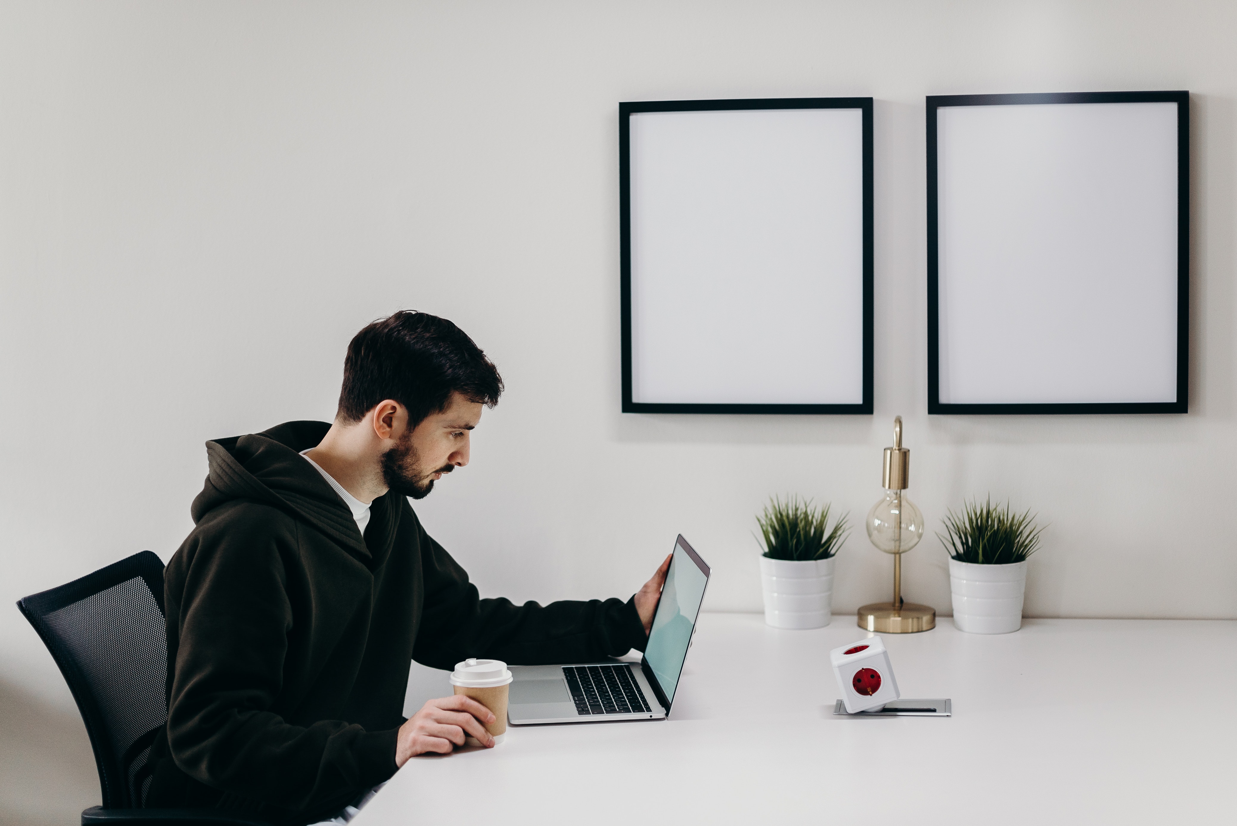Revitalize Your Workspace with our Office and Commercial Cleaning in Vaughan